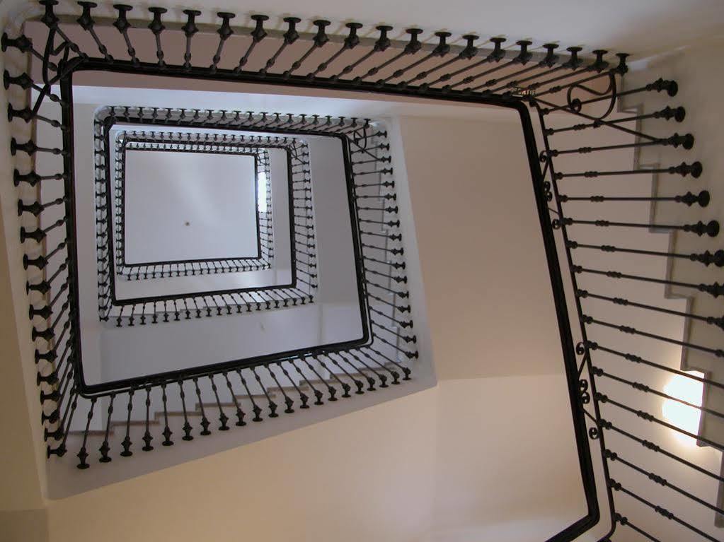 Grand Hôtel des Ambassadeurs Menton Exterior foto